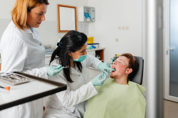 Best Broken or Chipped Tooth Repair in Bingham Farms, MI